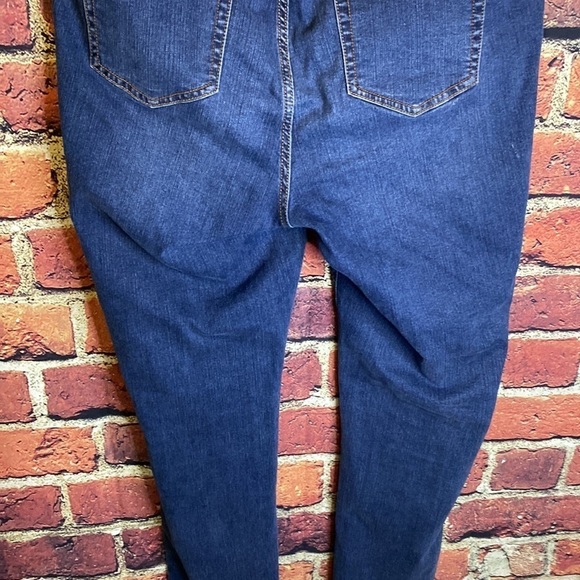 Women's Blue Jeans - Picture 11 of 15